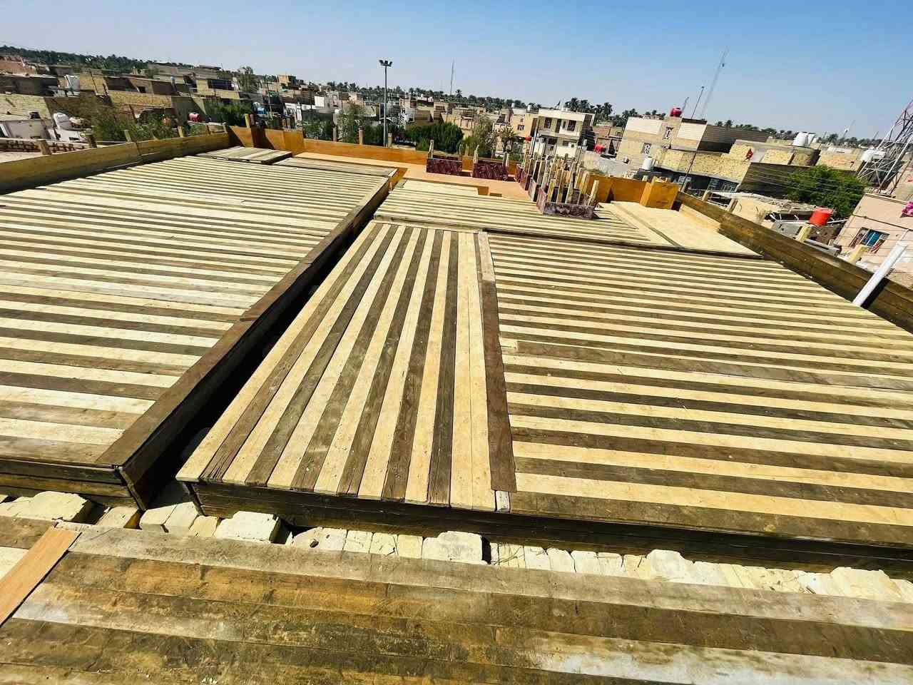 سلام عليكم.. 
نجار صاحب قالب كونكريت متفرغ هل ايام الي يحتاج نجار يراسلني او يتصل ويدلل شغل هندسي تريد كرسته وعمل تريد بس عمل ***********
