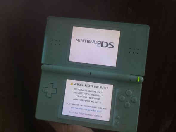 السلام عليكم نيتندو ds lite للبيع
السعر 30 الف قفل
الجهاز شغالي وما بي مشاكل
مكاني جميلة 
رقمي *********** بغداد
