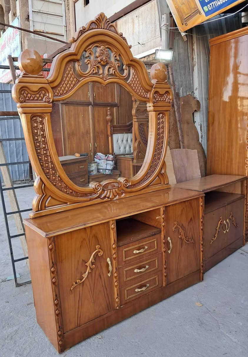 السلام عليكم
غرفه خمسه أبواب وملحق داخل وخارج صاج نظافته90/100
السعر 900وبيها مجال بسيط 
العنوان البياع 
يوجد توصيل كافه المحافظات


**إذا كنت صاحب هذا الإعلان وتريد حذفه لأي سبب، رجاءا أرسل رسالة إلى الدعم الفني**