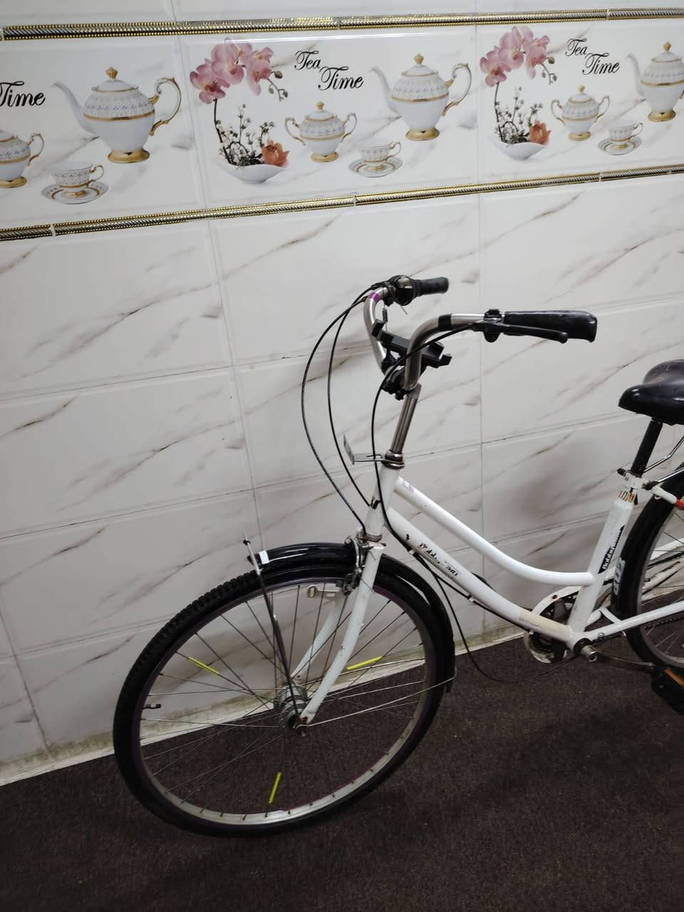 السلام عليكم اخوان داخل كروب بيع شراي باسلات عامه في الموصل هذا باسكلي للبيع عبد الحليم لون ابيض حجم 26 لشه مرغوبه والله العظيم وياله جدد تايات جدد جوابه جدد كلشي ما يرادلو موديل 2015 ياباني باله (سله +اعلام ثنين+ اغلف مال اسطابات كدام ثنين+ استاند موبايل جدد) بعد شتريدون السعر 80 قفلووو مكاني موصل شراي يخابرني مو شراي يرحم ميتينك لا تخابرني *********** اسيا فقط
