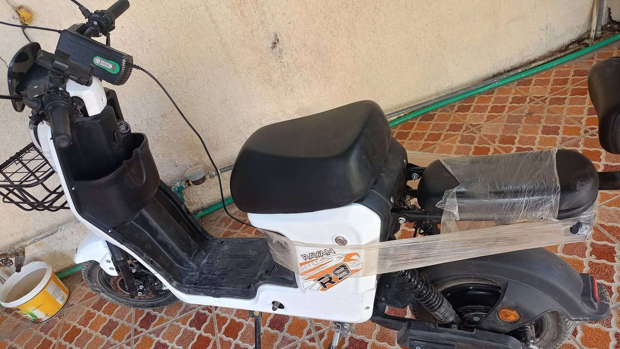 السلام عليكم للبيع R9الريان أخت الزيرو نقص يده بريك انكسرت بس والباقي شركه السعر 500قفل الشراي يتصل على الرقم ***********مستخدمه 10ايام
