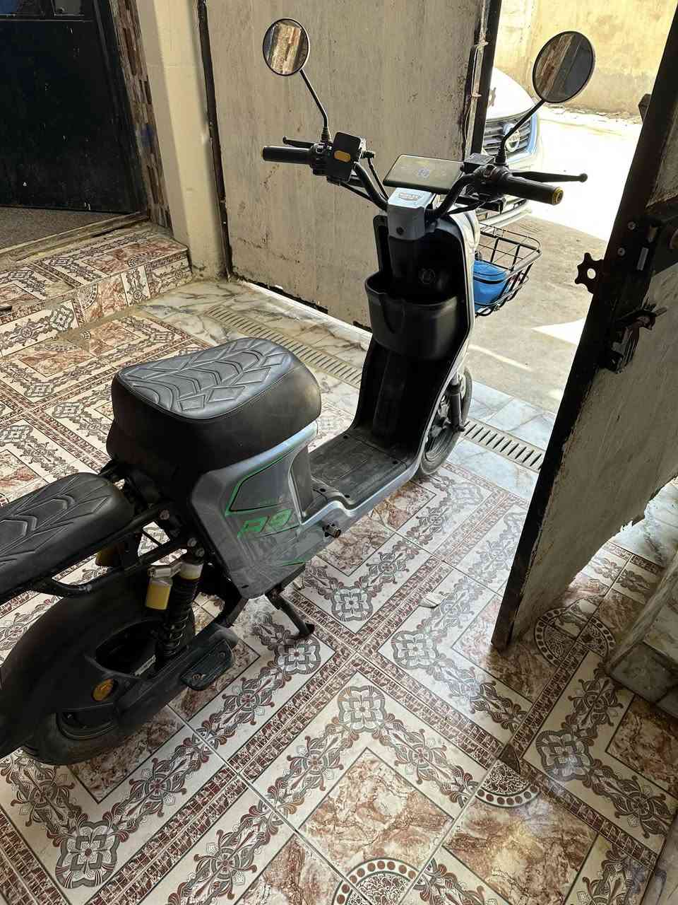 السلام عليكم دراجه R9موديل 2026 دراجه جديده ونضيفه عنوان التنومه ***********

