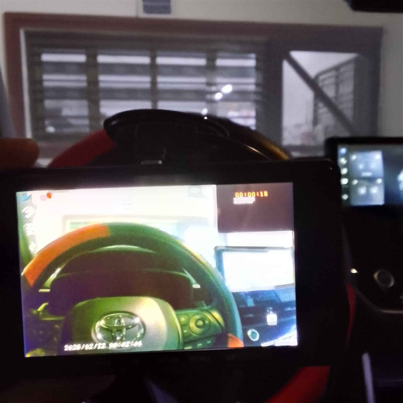 سلام عليكم 
عندي كامره داش كام شغاله اصليه مال حوادث 
اخذتهه قبل اسبوعين وبعت سيارتي 
اخذتهه من امزون اصليه اخذتهه
بيهه رام تخزين
 ب٧٠الف 
هسه اريدهه ب30 وبيهه مجال 
رقم ***********
