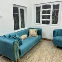 تخم قنفات ثلاجة ارتفاعها مترين طباخ وغرفة نوم مع اسرة ام نفر عدد ٢  لل...