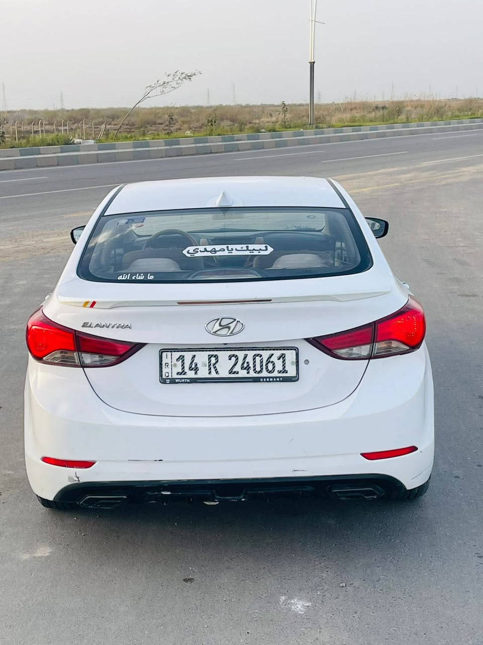 سلام عليكم النتره 2016
وراد خليجي فول موصفات 

صبغ جاملغ وباب فقط 

رقم بصره دولي تحويل ثاني يوم

مكينه ١٨٠٠ ما مفتوحه شرط 

كير كفاله حديديه تخم تاير 

موصفات 

فتحه شاشه كامره دواره 

مري شفط تحكم ستيرن جهتين

ويل كروم سياره جديده 

ماشيه ١٣٥ كم 

الاستفسار ***********

مكان سياره ناصريه 

سعر 120 وبيه مجال
