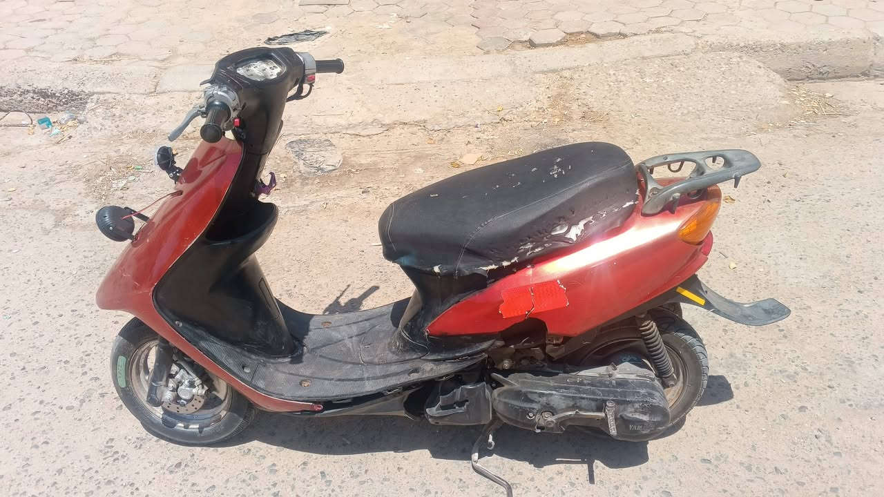 السلام عليكم دراجه ياماها عصفوري للبيع السعر 250 وبيه مجال الدراجه نضيفه المحرك والضفيره مكفولات تجي وتسوق الدراجه وتشوف المحرك ناعم وضفيره زلق ما بيه هورن اشاير دبل لایت موجود خاص ماسنجر ورقم ***********
