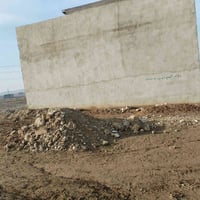 أرض • ٢٠٠م • ١٠٠م من التاورات