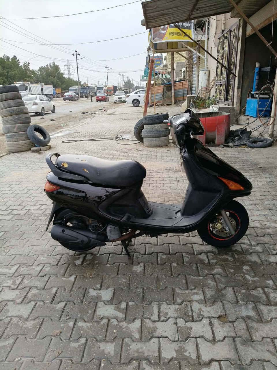 سلام عليك .دراجه فراشه فحل . دراجه جديده .كفرات جدا. كابريته مافتوحه . ضفيره حويه سعر.؟600وبيه مجال التواصل ***********وتساب
