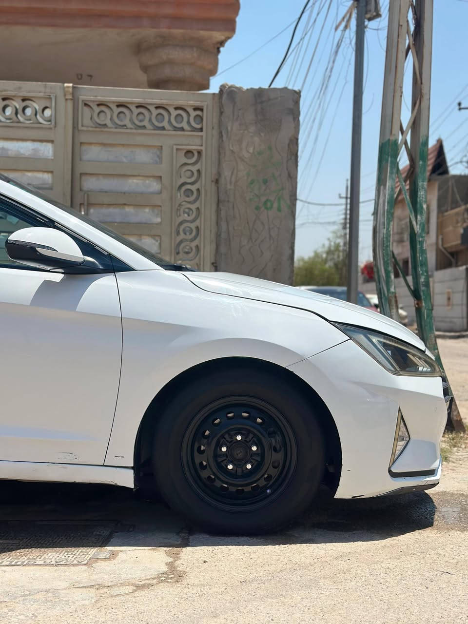 السلام عليكم
النترا 2019 خليجي فول ماعده بصمة
رقم بغداد الجديد داخل جلد فتحة  حساسات مري شفط اشاير بالمري
مكينة 2000 دوش ممفتوح 
كير AT
ماشية 132 
سيارة بيها طخة بالبنيد ابو ستوته رجع عليها ونصبغ بدون قطرة دواخل وبيها ملاحضات بارد وسونار مرفق 
السعر  138 وبيها مجال قليل ما عجبك السعر ان شاء الله تحصل اغاتها 
*********** متوفر واتساب بغداد المحمودية
