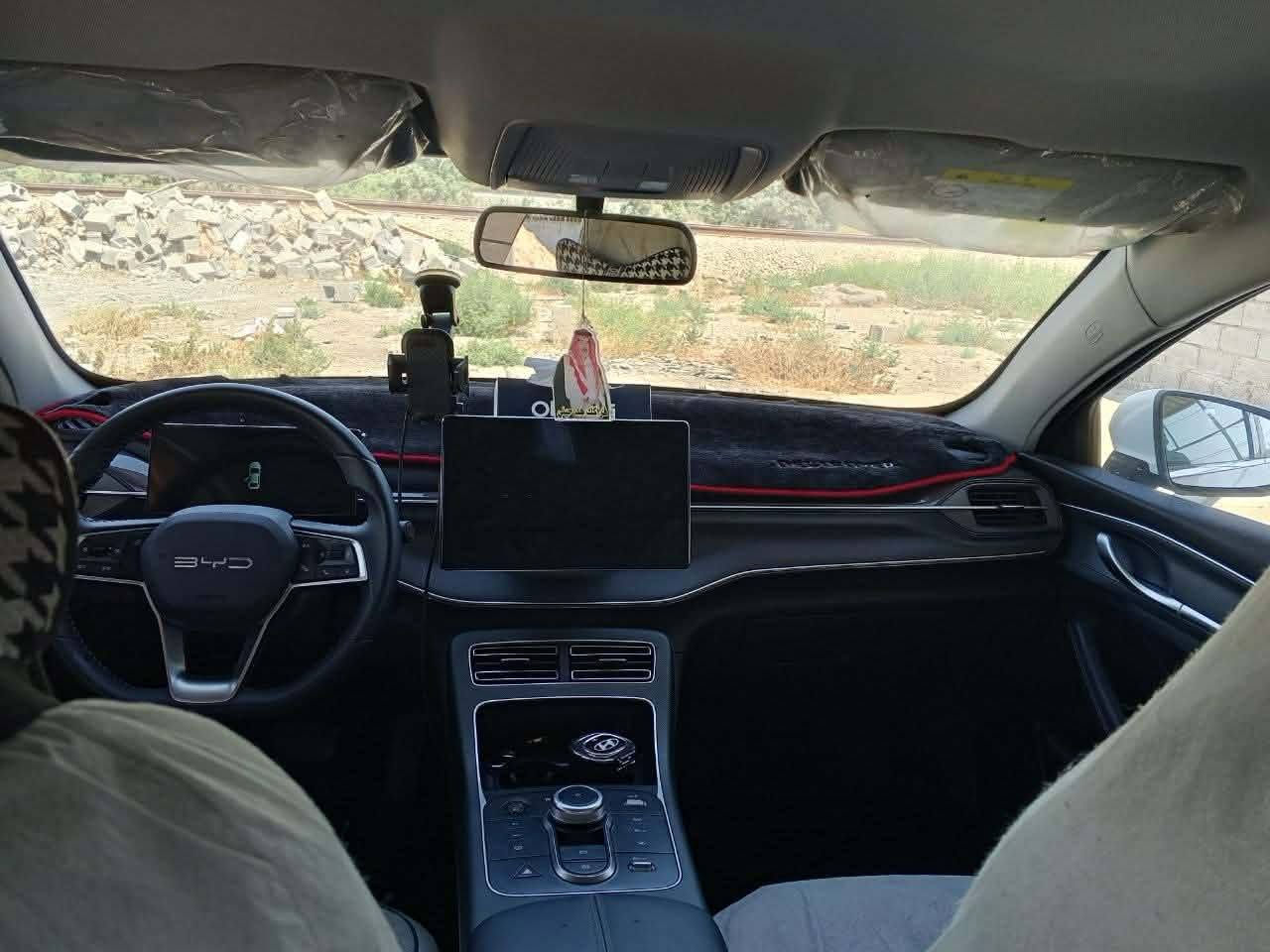 السلام عليكم
BYD دستروير 2025 ماشيه 13 بصمة تشغيل / بصمة ابواب / تشغيل عن بعد / داخل ابيض / شاشة كبيرة دوارة / كامرة خلفية / سايد بريك بصمة / نظام اوتو هولد / أنظمة قيادة متعددة / لايتات زنون عدسات اثنين / حساسات خلفي / حساس اطارات / تحكم ستيرن / مثبت سرعة / عن سرعة 100 يدك جرس / رادار امامي ) شاشه كبيره ..ارضيات حوضيه ..تحديث وبرامج وتعريب كل شي جاهز ....مراوس فقط فورتي من 21وفوك حادث خفيف
رقم متوفر بي واتساب 
***********
العنوان بغداد
