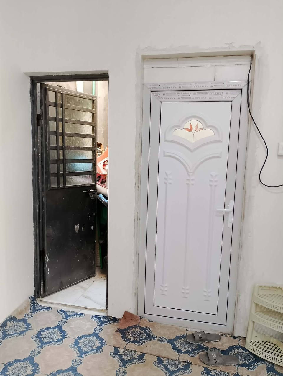 بيت للبيع المساحه 100 متر يتكون من غرفتين وديوانيه وهول مناور 2 مطبخ السقف كونكريت مسلح وسقف ثانوي طابو زراعي أبو الخصيب منطقة محيله منطقة العاكوليه (( سعره 65 بي مجال


**إذا كنت صاحب هذا الإعلان وتريد حذفه لأي سبب، رجاءا أرسل رسالة إلى الدعم الفني**