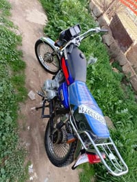 للبيع سيفان 2021 محرك مفتوح منفوك منفيس موجود ويرمنيه شغالا مكاني أيمن...