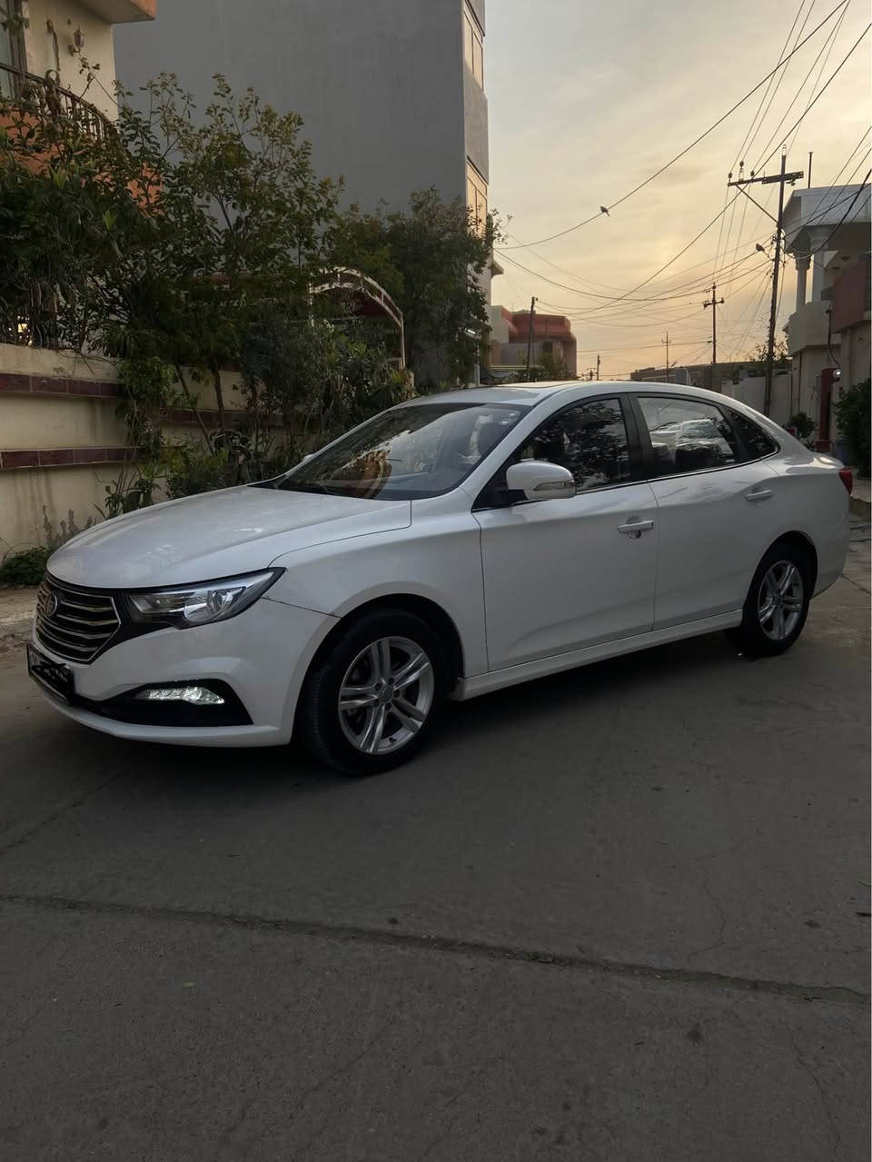 فاو بيسترون صالون 
موديل 2018
السيارة كلين 
موصفات 
شاشة 
سقف سلايت 
جامات كهربائية 
السعر 97$ بيها مجال قليل 
رقم موبايل *********** كركوك, العراق
