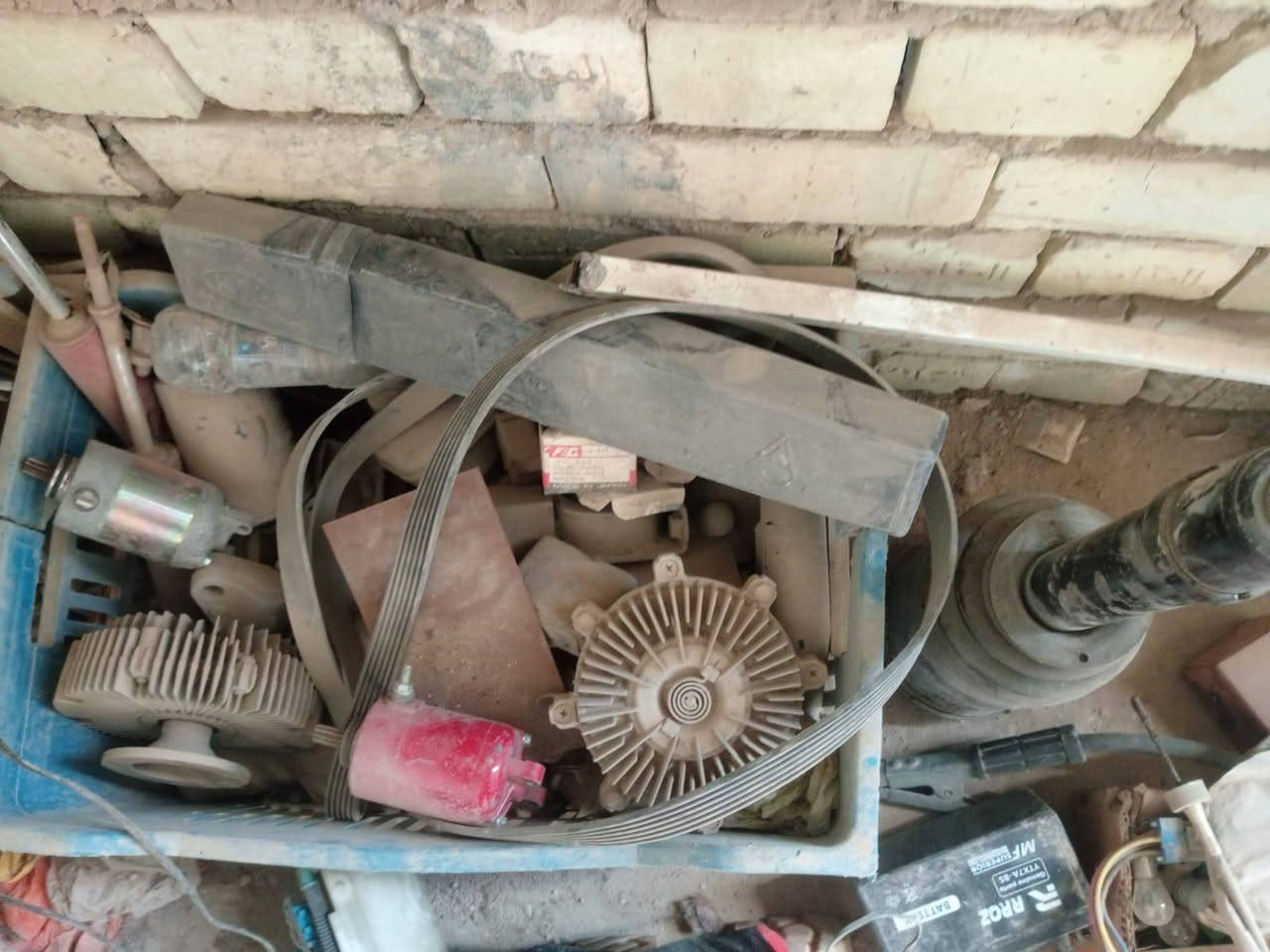 السلام عليكم غراض للبيع هذا رقمي ***********
