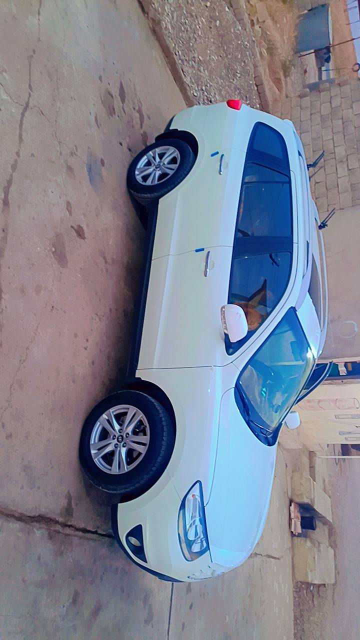 سلام عليكم للبيع        سنتافي 2011محرك4رغم دهوك بسمي مكفوله من الصبغ فقط مكانات بارد سعر155سياره شاشه كامره فتحت صغف ***********
