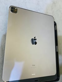 ايباد برو • الجيل الخامس • ١٢٨