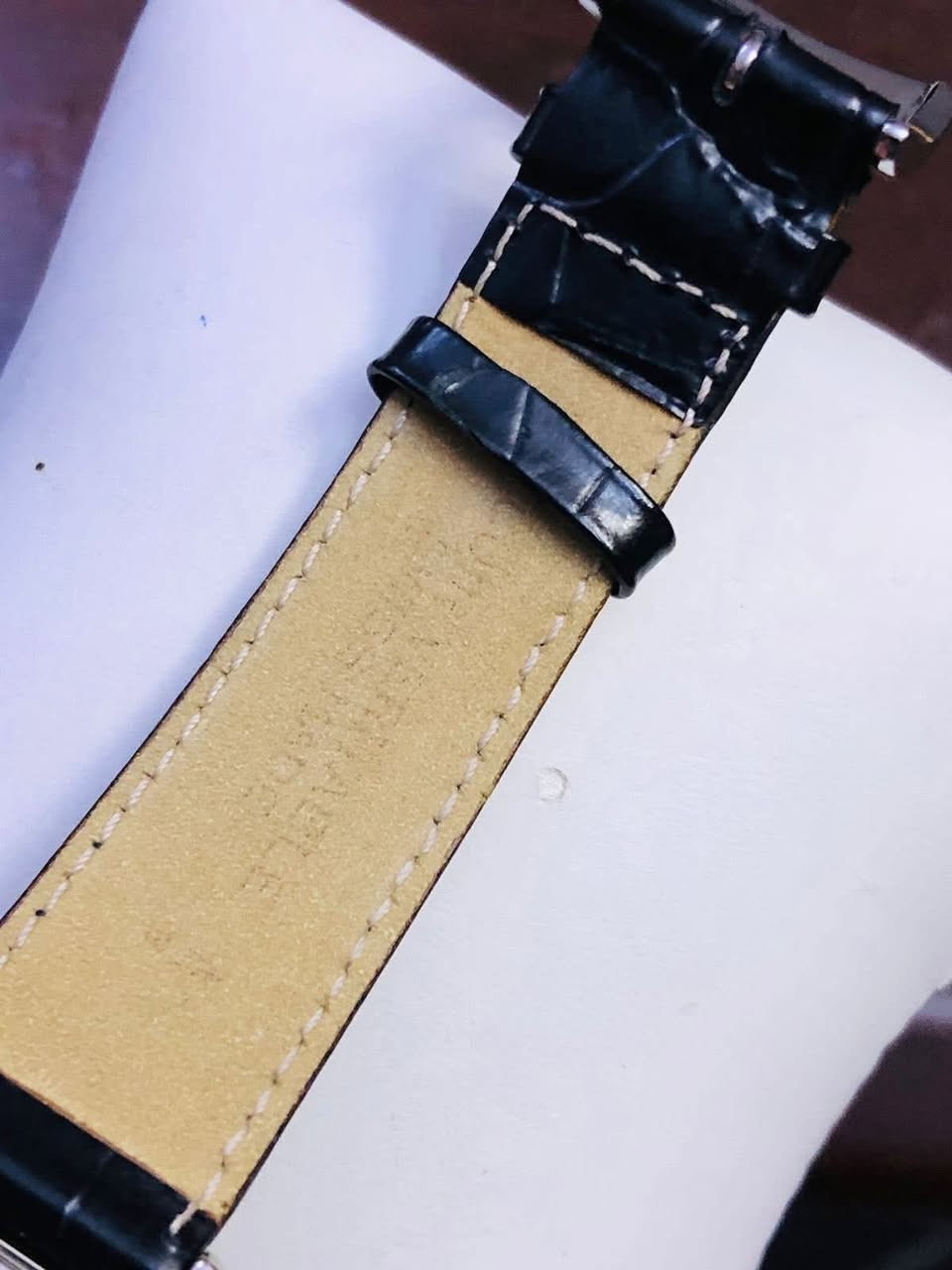 ساعة رايموندويل جنيف  
‏( RAYMOND WEIL)
سويسري اصلي- كواتز 
مينه مميزة  - المعدن فولاذ        
لوك غير مستعملة 
للاتصال ***********
