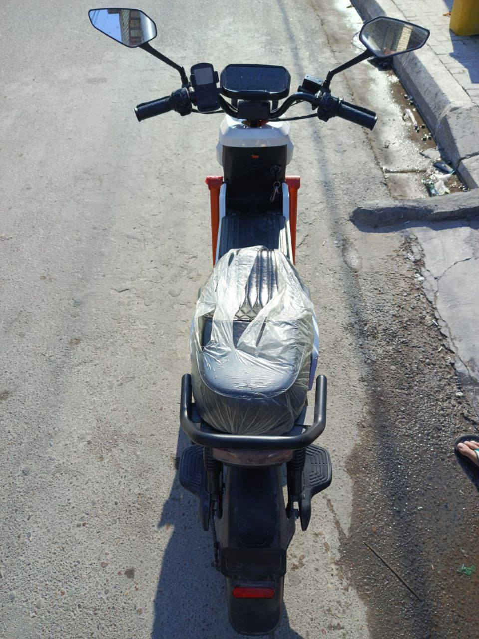 🚲 دراجة شحن U2 للبيع
🔹 الموديل: 2026
🔹 اللون: أبيض
🔹 البطاريات: 6 بطاريات
🔹الملف: 2,000 واط حقيقي
🔹 نضام بك 4 نمر

🔹 الحالة: جديدة
🔹 الاستخدام: أقل من شهر
📍 المحافظة: الأنبار – الفلوجة
📞 للاستفسار: ***********

⚠️ملاحظه: كهربائيات كله شغاله والبريكات هدروليك شغاله خير من الله
