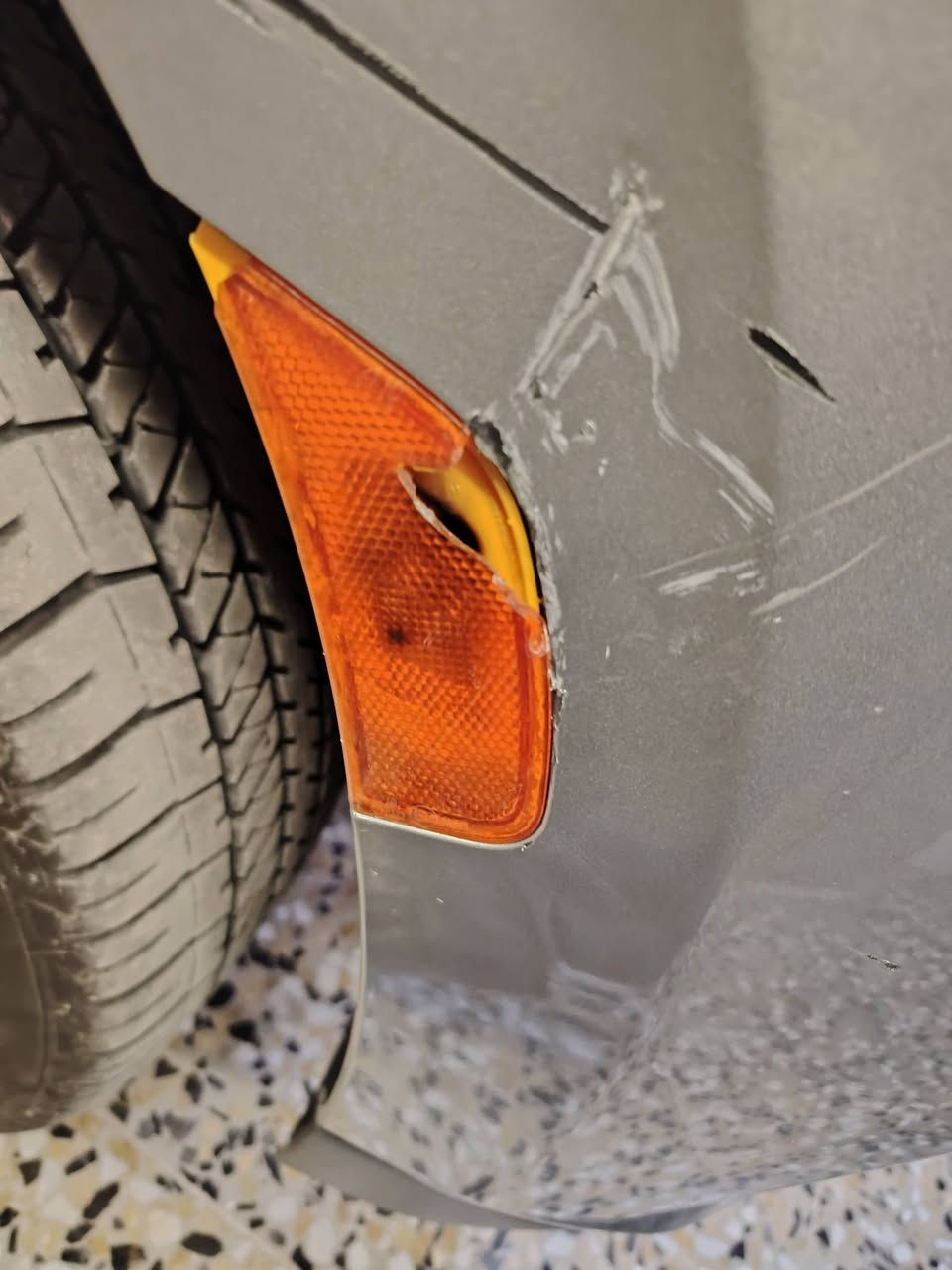 تاهو موديل ٢٠٢٣ وارد أمريكي LT مكفوله من كلشي ماشيه ١٠٧ قابل الزياده بسمي تحويل مباشر سعر ٤٢ $ او مراوس حسب القناعه رقم الجوال ***********
