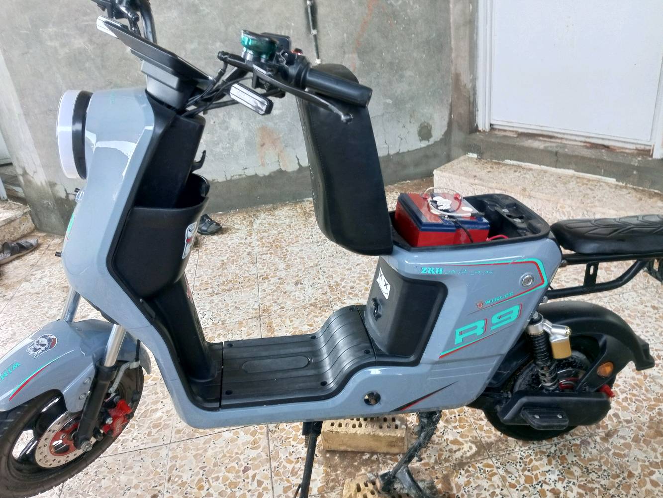 دراجه شحن R9 فول مواصفات كلشي شغال نشرات واضويه والدراجه نضيفه شوفت عينك موديل 25 شاحنه رقميه ماشيه 507 كيلو متر العنوان بابل الاسكندريه حي المصطفى الاول قرب جامع المصطفى تواصل ***********