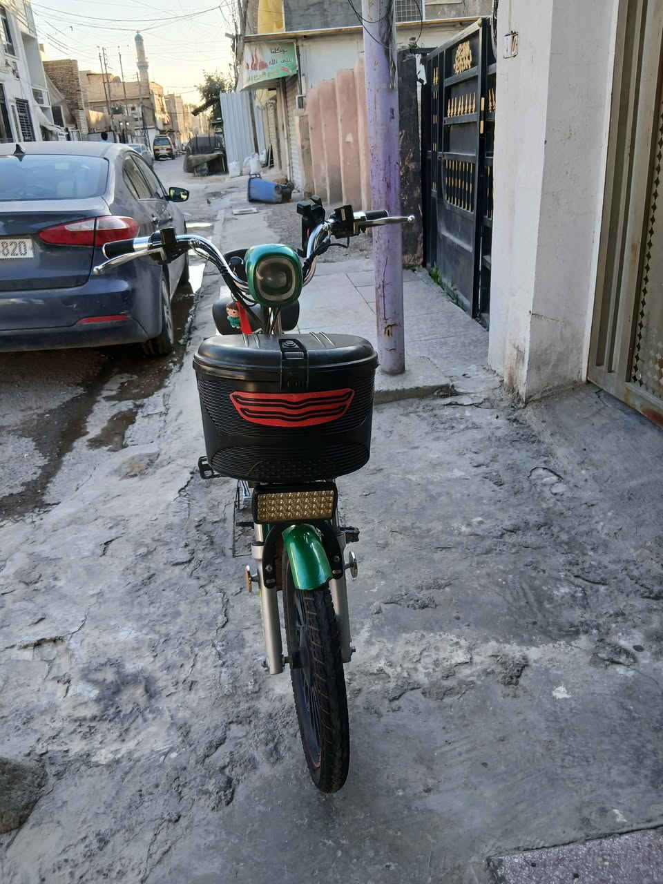 السلام عليكم دراجه شحن حجم 20 موديل 2023 السعر 350 وبيه مجال  بطاريه جديده الاصليه لوك بعده ب جيس التاير الامامي جديد مابيه نقوصات اي عطل مابيه للاستفسار خاص او الاتصال على الرقم *********** وتساب
