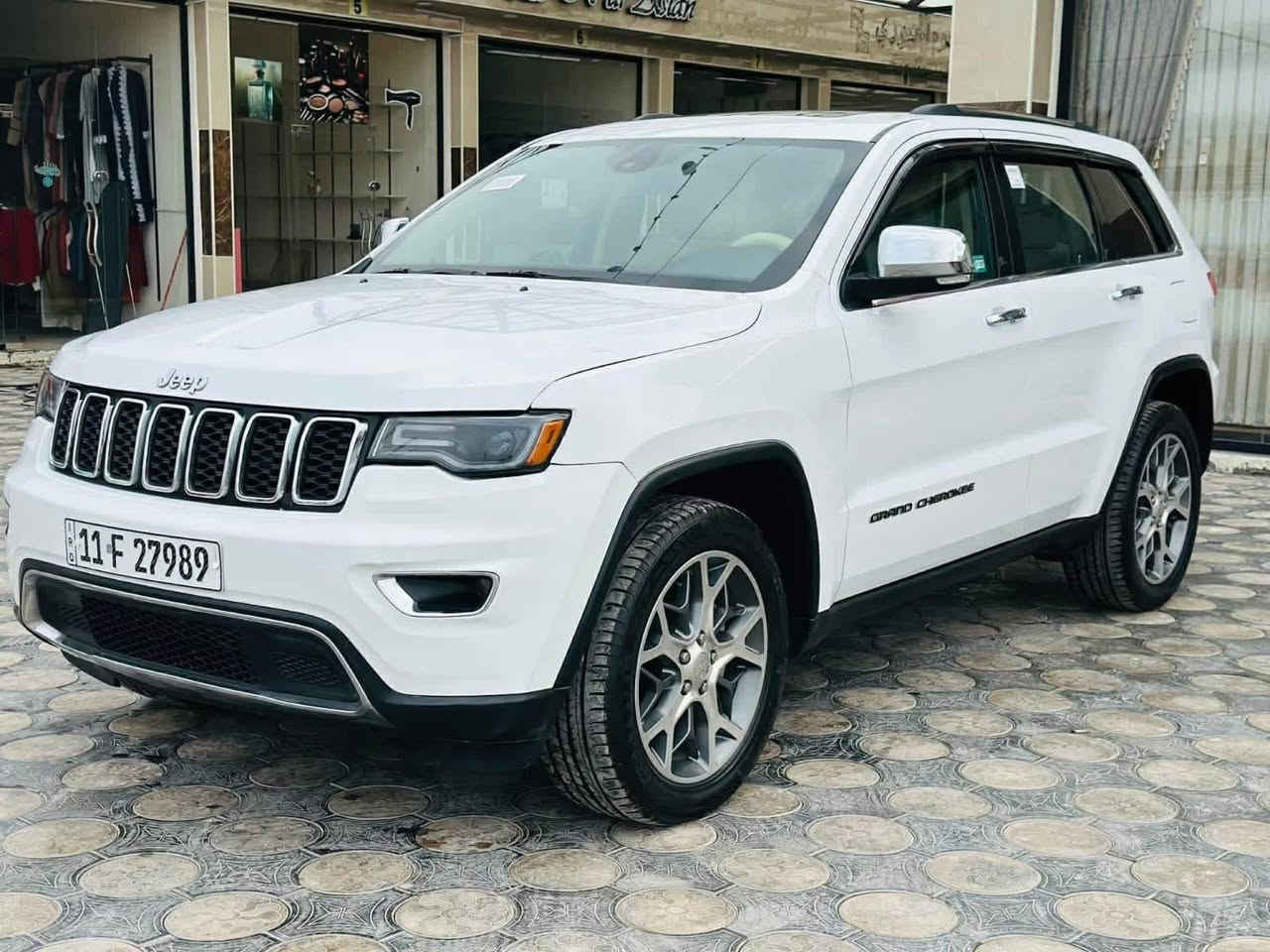 سلام عليكم جيب موديل ١٧ سونار داخل منشور سيارة جديده بسمي تحويل مباشر محرك سته داخل بيجي سيارة فول واحد ع واحد ترايك للبصرة صدر تبريد كله كارتون سعر ٢٢٨ مستعجل ع بيع خوان بيهة مجال كلش قليل بغداد زعفرانيه ‭٠٧٧٠ ٣٢٨ ٩٠٤٨‬
