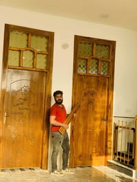 نعزف على اوتار الخشب . ولكم جمال العزف نجعل الخشب يتكلم بالوانه ورونقه...