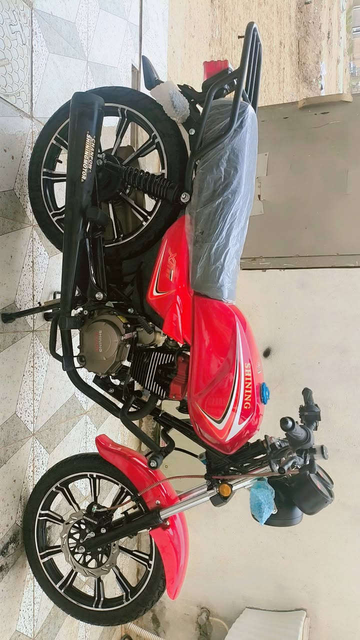 السلام عليكم
دراجة دايون سونيك الأصلي ابو الختم موديل صار خمس ايام من طالعة من معرض مجمع الكرار اوراق اصلية كاملة بأسمي من الوكيل شرط بوجهك للترقيم دراجة ماشيه 700 متر بعدهي بدهن الشركة مواصفات راقيه مكينة150 ويل كب سلف الشراي بخدمته السعر مناسب 
*********** واتس اب
