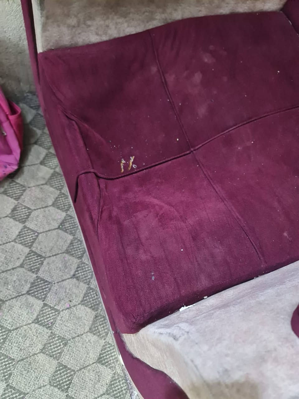 تخم قنفات ب ١٢٥ 
عشر مقاعد
(كرسي واحد ومقعد من القنفة  طامس) مثل ما مبين بالصورة
مكاني بغداد ، جميلة


**إذا كنت صاحب هذا الإعلان وتريد حذفه لأي سبب، رجاءا أرسل رسالة إلى الدعم الفني**