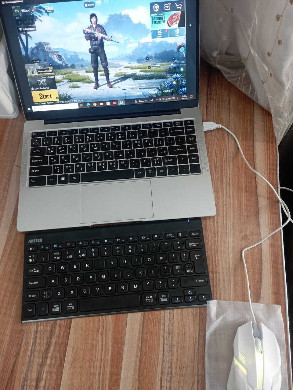 سلام عليكم 
لابتوب و كيبورد و ماوس كامل  للبيع او مراوس بتلفون 
ذاكره 256 
بي GTA 
بي ببجي 
و ينزل جميع الالعاب القويه 
سريع الاستخدام
سعر 200 وبي مجال 
مكاني نجف كوفه 
واتساب ***********
