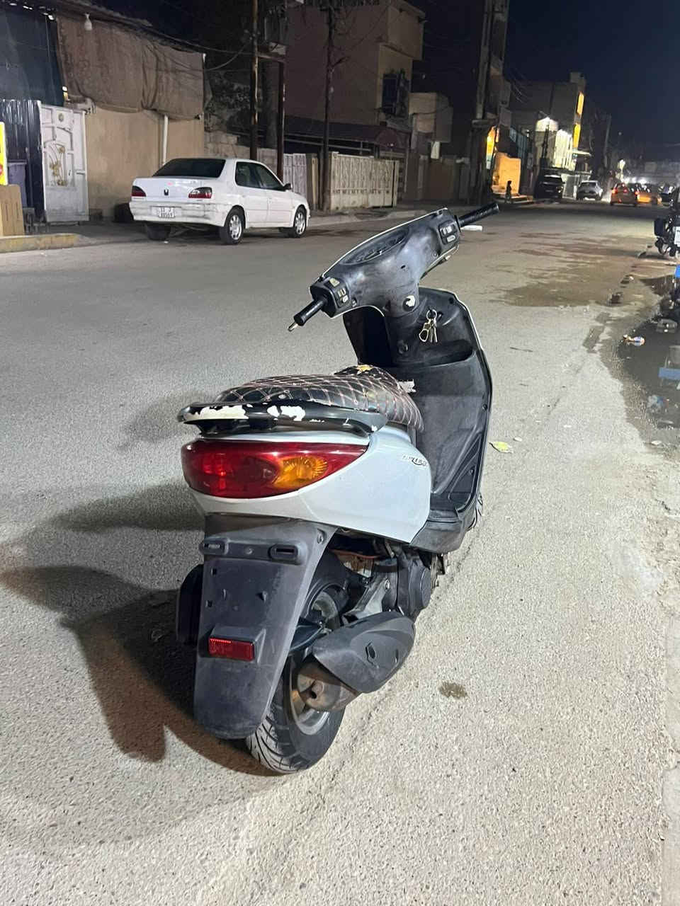 دراجه بريز كابريتر للبيع 
دراجه جديده وتخبل مكينه ناعمه شلعه ومعدل خير من الله نظافه كدام عينكم 
السعر :700 وبيها مجال حگ الجيه 🩶 
للتواصل:*********** 
مكاني گميره قرب جزيره بغداد السياحيه
