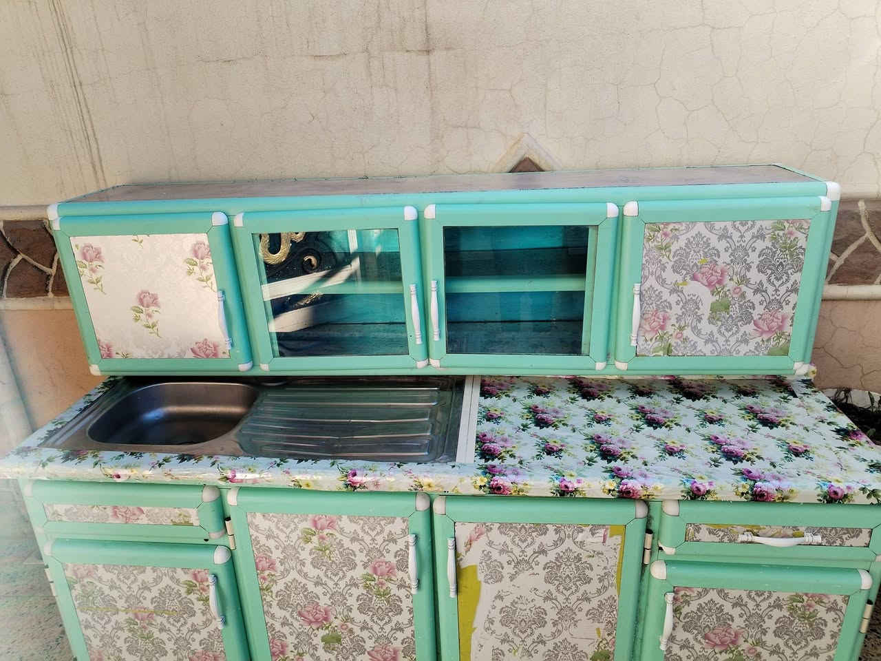 للبيع كاونتر سنك   مترين والملحق مترين 150  موصل الايسر  ***********
