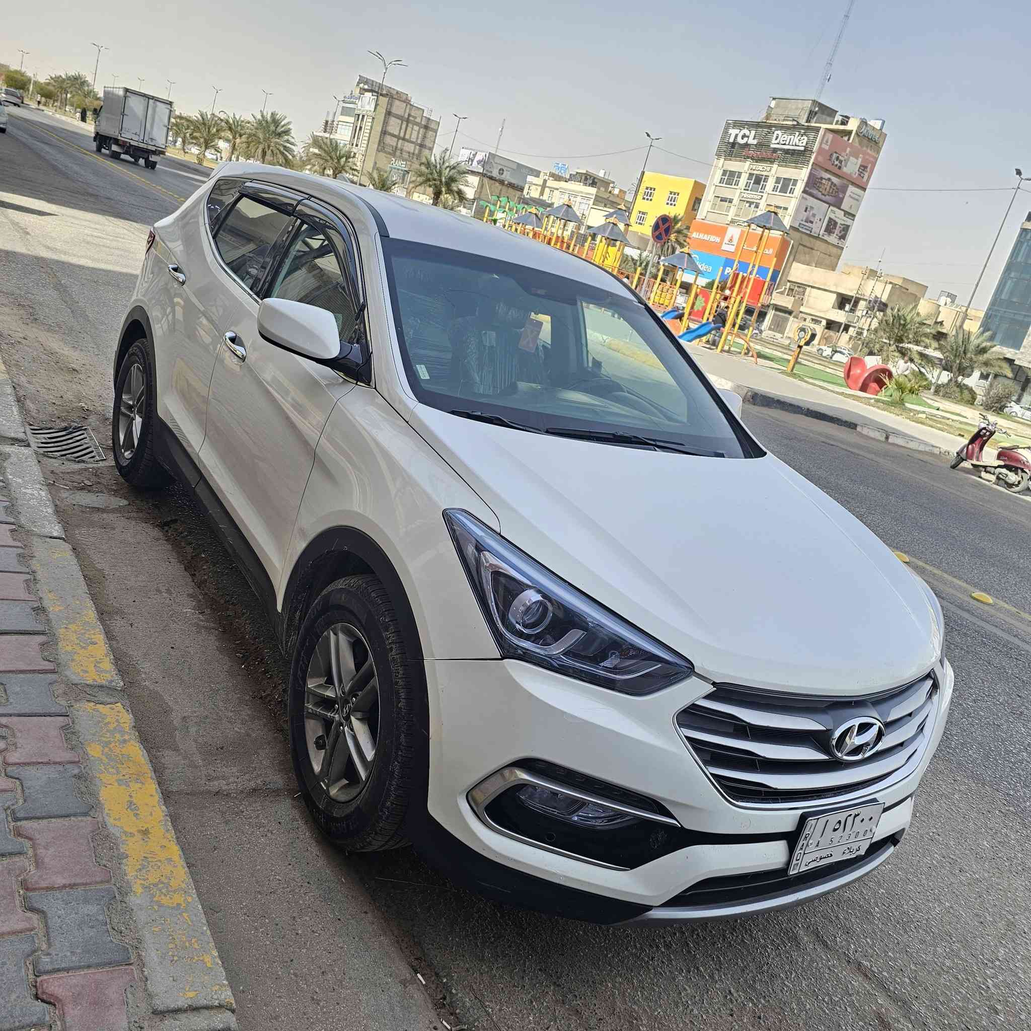 سلام علكم سياره سنتافي موديل 2017 وارد امريكي جملغ وبنيد بدون  فقط دواخل سياره جديهد معنه كلمه ماشيه ميه ١٠٠ العنوان كربلاه والله ارخص سعر ١٤٨ بس نتصل شباب ***********
