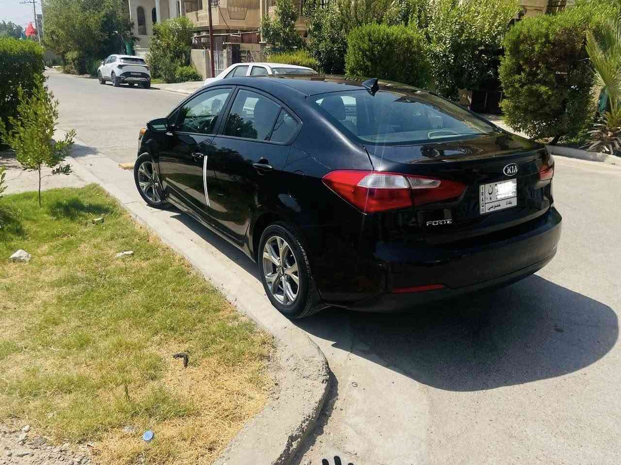 السلام عليكم كيا فورتي موديل 16 صبغ قطعتين بدون دواخل جملغ ايسر و بنيد سعر 110ورقه بيها مجال قليل مكان بغداد ستفساراتصل ***********
