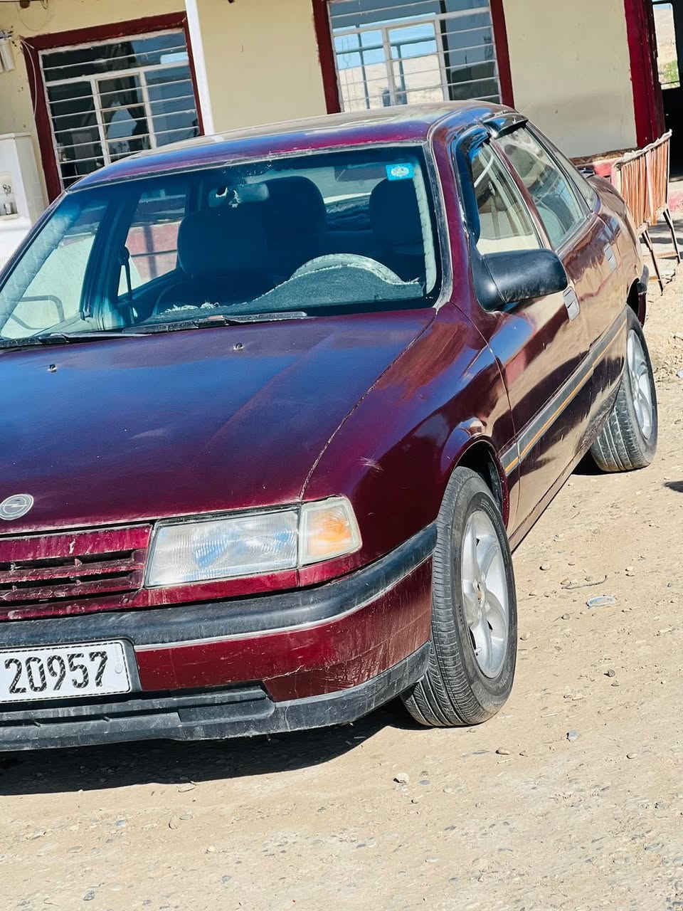 اوبل فكترا حجم 18 
موديل 1993 
باسمنا وكاله تحويل 
السعر 42$ 

***********
