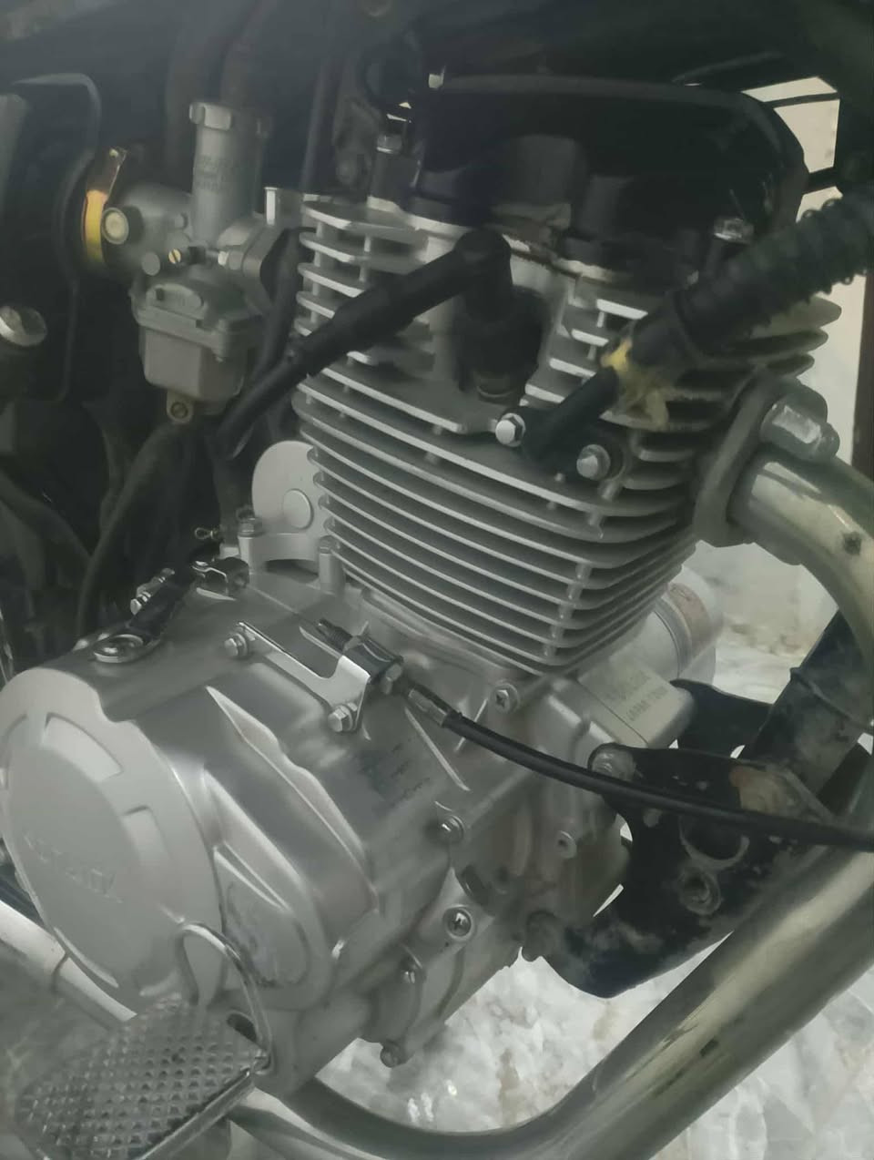 سيفان مديل 2024 مكينة 200 كفالة لابخار لانضوح لاتنقيص كهربائياتها كلها شغالة لايت عالي ناصي اشاير بكلايت هورن نكرة سلف دراجة حلوة ومرتبة
بنزات وتايرات جدد
اوراق كاملة سعرها 675 وبيها مجال قليل
مكاني بغداد الدورة متواجد خاص بكل وقت
👇
‏‪***********‬‏ هاذ رقمي بي واتساب هم
