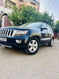 جيب لاريدو شيروكي / موديل .. 13 .. وارد امريكي بدون ضرر بدون ارباك فول...