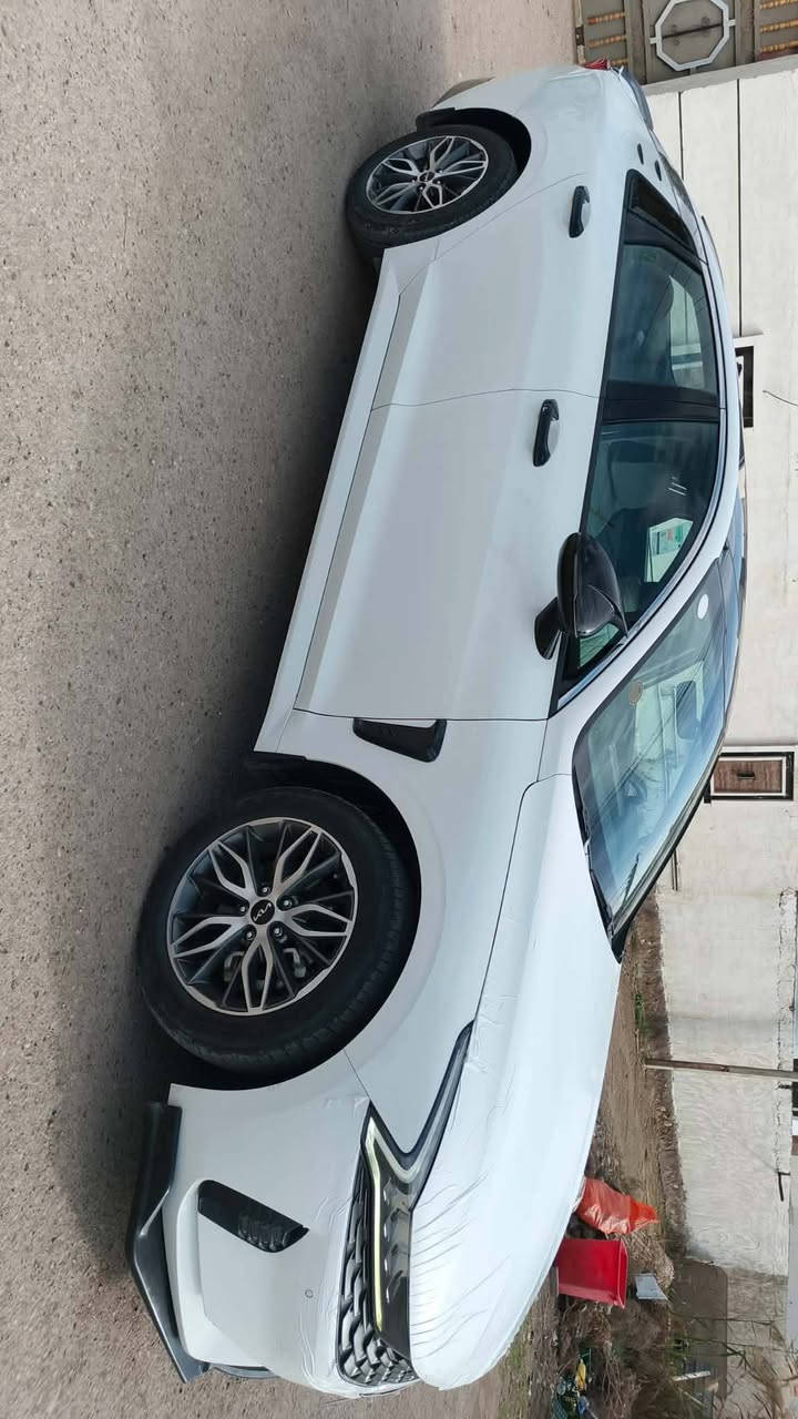 كيفايف خليجي فول واحد
عله واحد 2022السياره 
مكفوله محرك 2000
مكانهه الرمادي معروفه 
موصفاتهه السعر 210وبيهه مجال للشراي  
‏‪***********
