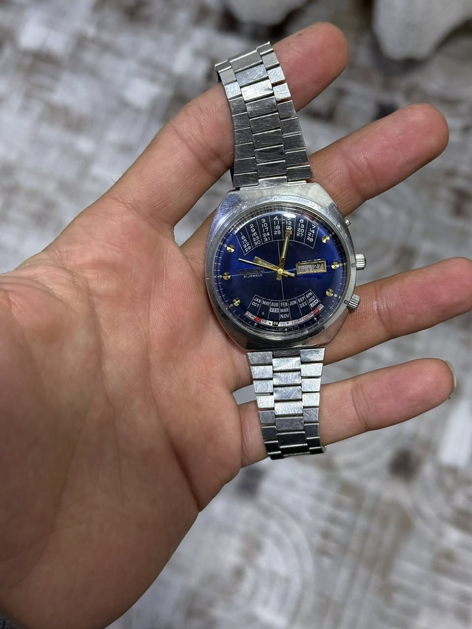 ساعة اورينت دولي
انتاج قديم
نافذة عرض الشهرية و اليومي 
قطر 44
نظافة عالية جدا 
شغل مضبوط 
سير  اصلي
السعر خاص 
يوجد توصيل جميع المحافظات 
***********
