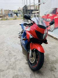 F4 600  سلام عليكم   دراجه F4 600  كفاله عامه   برغي ممفتوح   زوج تاير...