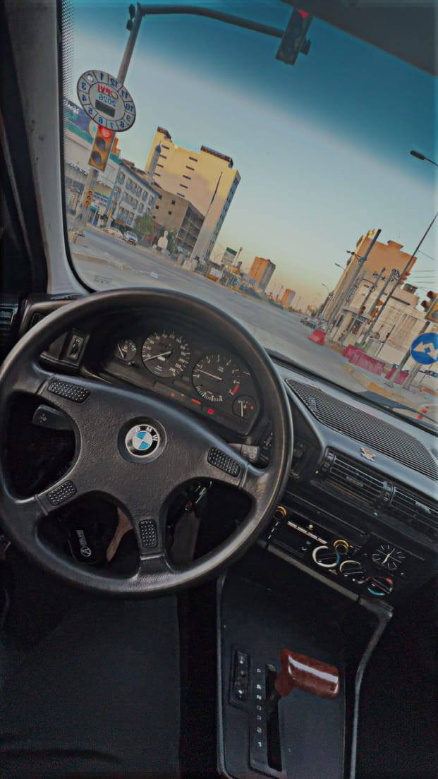 1990
گير و محرك بشرط محرك فل
صدر جديد
رقم أربيل دولي
گير اوتوماتيك 
شكيد يسوي ؟
انطيني سعر معقول شايف الف الخير علي سياره
مكان سياره أربيل


**إذا كنت صاحب هذا الإعلان وتريد حذفه لأي سبب، رجاءا أرسل رسالة إلى الدعم الفني**