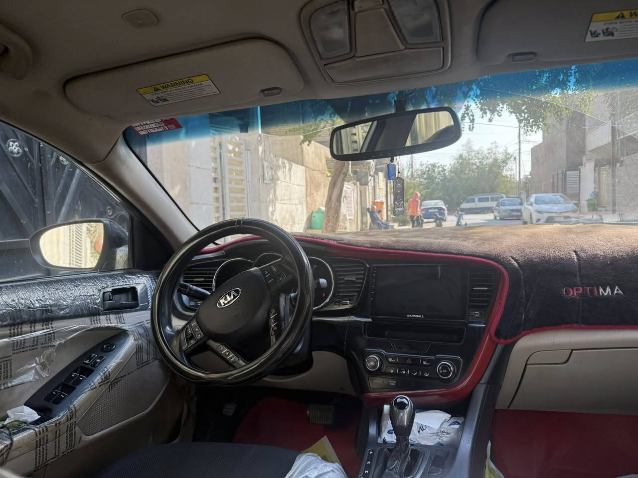 السلام عليكم سياره للبيع اوبتيما وارد أمريكي حادثه بنيد او جاملغ  السعر 95 وبيه مجال رقمي ***********
