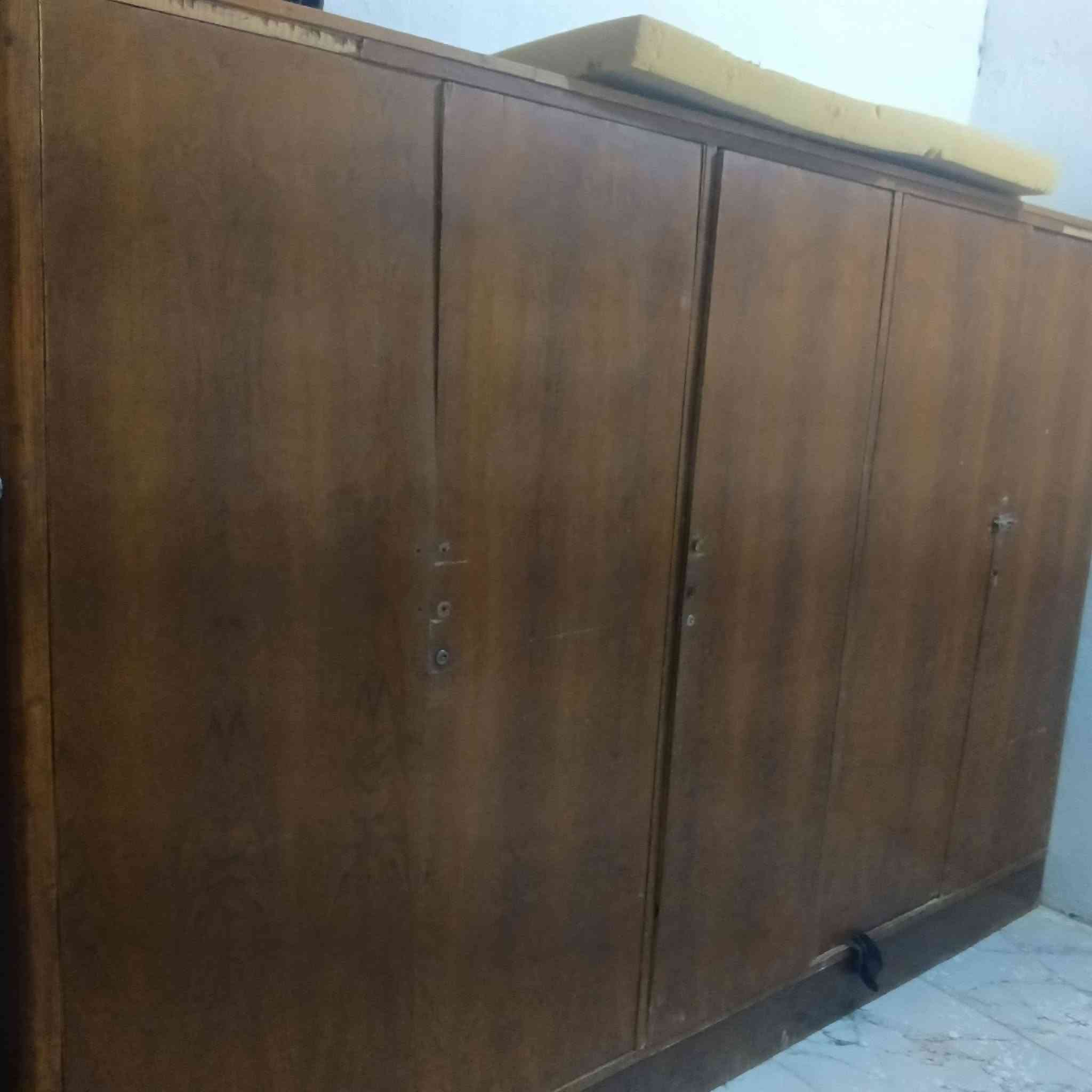 كنتور ابو5للبيع مكانه زويريجات نقصه فقط اقفال هذا رقمي واتساب***********
