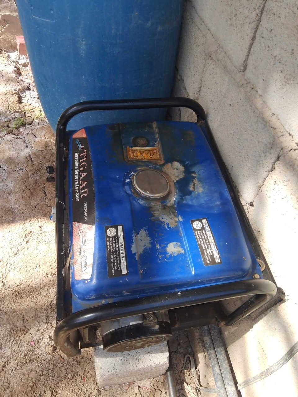 السلام عليكم مولد تايكر للبيع شغال 12امبير لتريده تراسلني خاص او يتصل ***********
