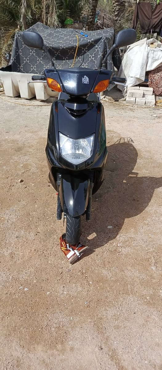 دراجه للبيع سكنز ياباني دراجه حلوه ونظيفه دراجه مفوله دبل تايرات الشاير كلها شغاله لات عالي ناصي دراجه حلوه ونظيفه تجي وتشوف بعينك العنوان البصره الهارثه ***********
