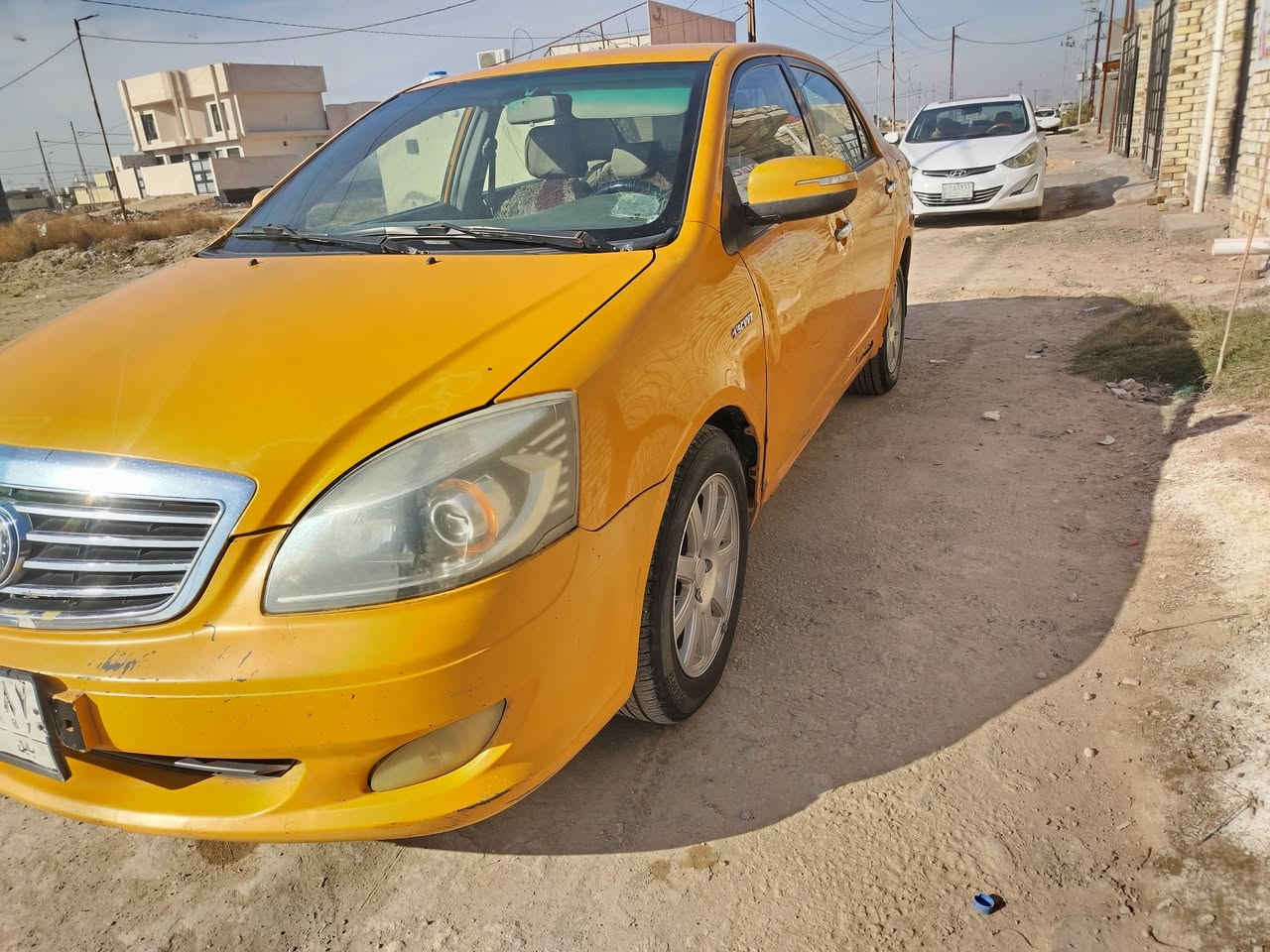 سلام عليكم البيع جيلي مديل 13 رقم بابل بسمي  مكينه وكير كفاله مكقفولات. سياره بيه خياسات فقط شواصي سليامات سنويه صاقطه سياره مابيه ضربه ابيع مستعجل سعر 30 وبيه مجال قليل مكاني ديوانيه الستفسار عل رقم ***********
