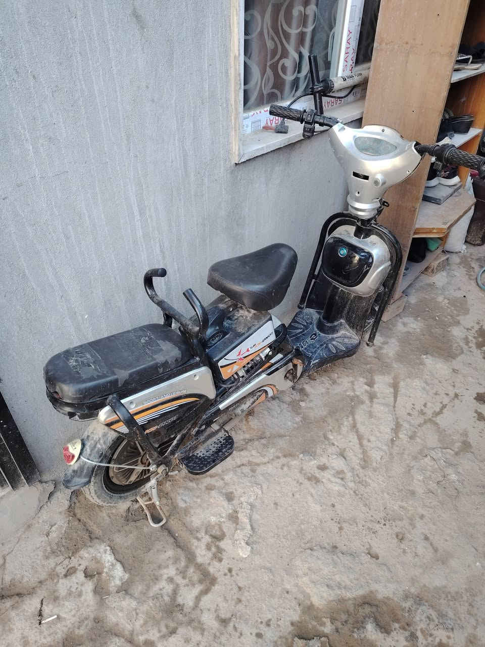 بايسكل شحن للبيع شغال  ١٥٠ بي مجال


**إذا كنت صاحب هذا الإعلان وتريد حذفه لأي سبب، رجاءا أرسل رسالة إلى الدعم الفني**