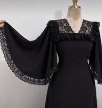 خياطة بنات • تنفيذ موديلات • توصيل
