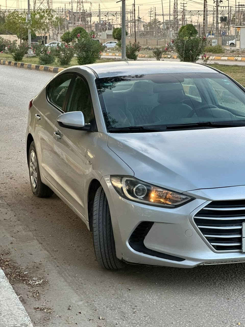 النترا 2018 #خليجي
خليجي يعني لا محسن ولا دوانز ولا تنقيص

ضربتها جاملغ خلفي وقبغ الجنطة مصبوغات 

كير ومكينة مكفولات 

تفولها عادي وانسى التنقيص والدوانز 

ماشية 150 الف كيلو متر

باتري جديد وادامة للتبريد وفيت بوم وبلكات قبل اسبوع

مكانها بابل / حلة 

مكينة 1600 دوش كفالة

صدر السيارة بلادي نظيف

كشنات تغليف جلد 

مابيها اي نقص

التواصل على الرقم او واتساب

***********
