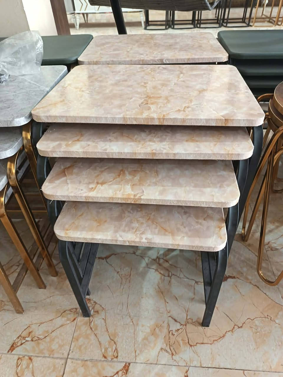 معرض ابو عبدالله للاثاث المنزلي 🔥 وصول وجبه جديده من طبلات جديد عدد 4 متوفر كل الوان  شي حديث وراقي زورونا تجدون ما يناسبكم العنوان تكريت الديوم مقابل مطعم المذاق بلقرب من اسواق الزوبعي للاستفسار خاص او اتصال *********** متوفر وتساب
